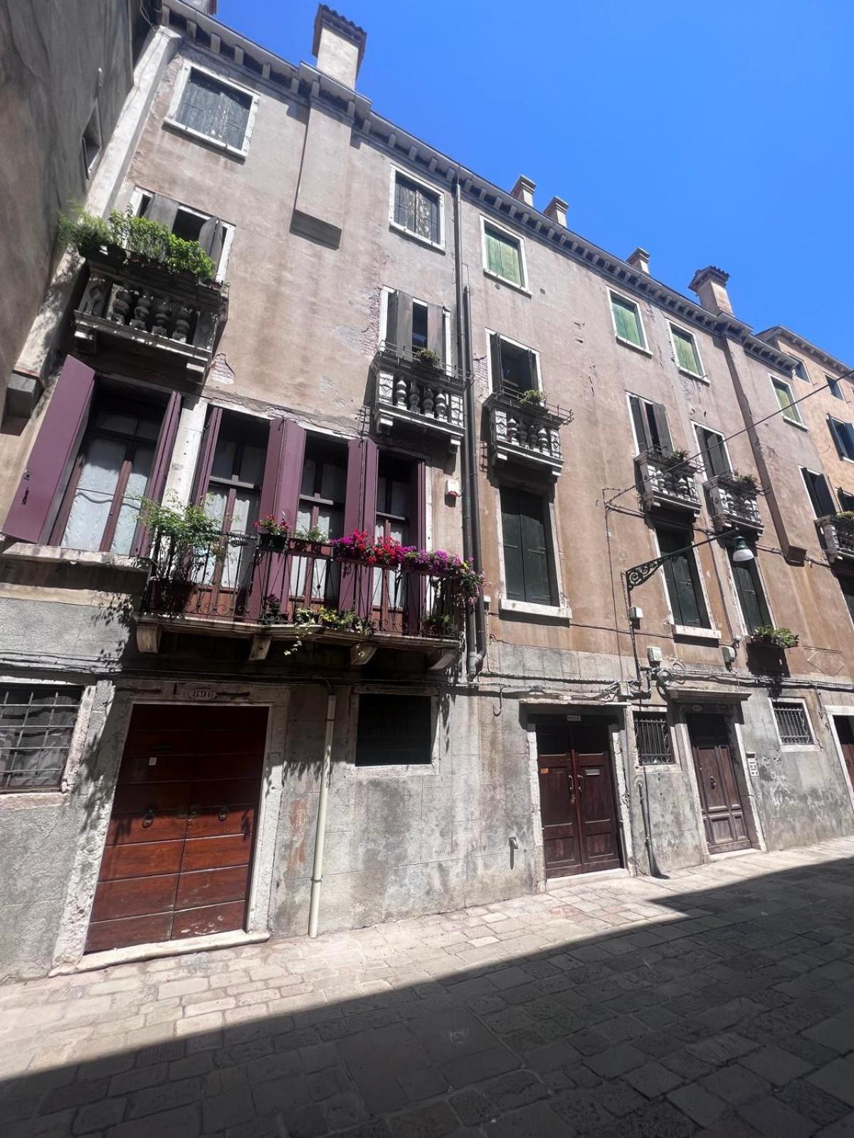 Palazzo Titti Rialto Suites Venise Extérieur photo