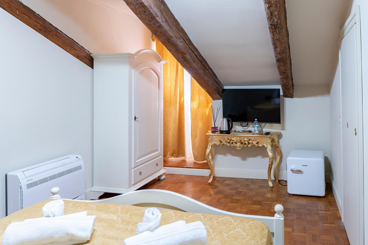 Palazzo Titti Rialto Suites Venise Extérieur photo