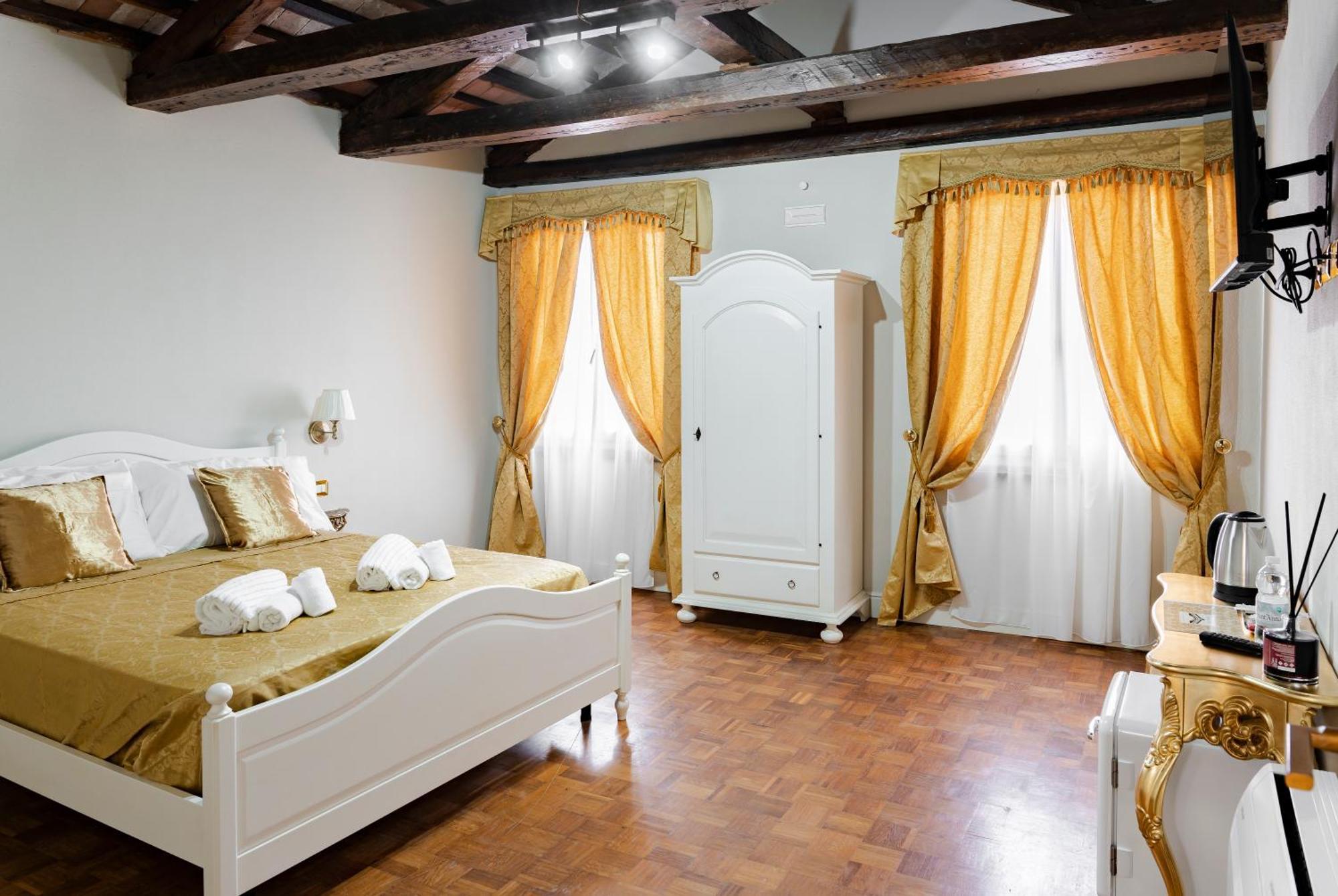 Palazzo Titti Rialto Suites Venise Extérieur photo