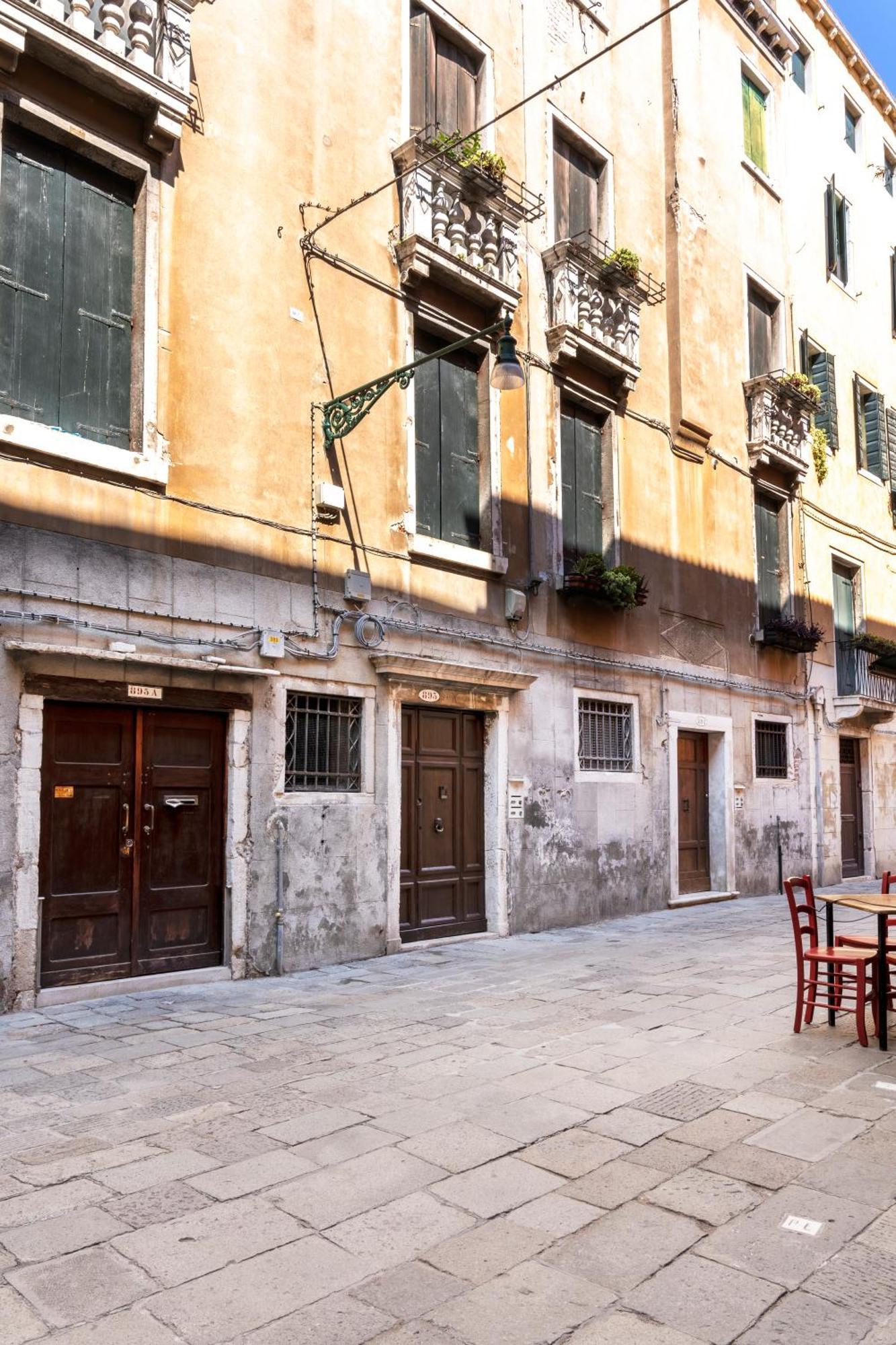 Palazzo Titti Rialto Suites Venise Extérieur photo