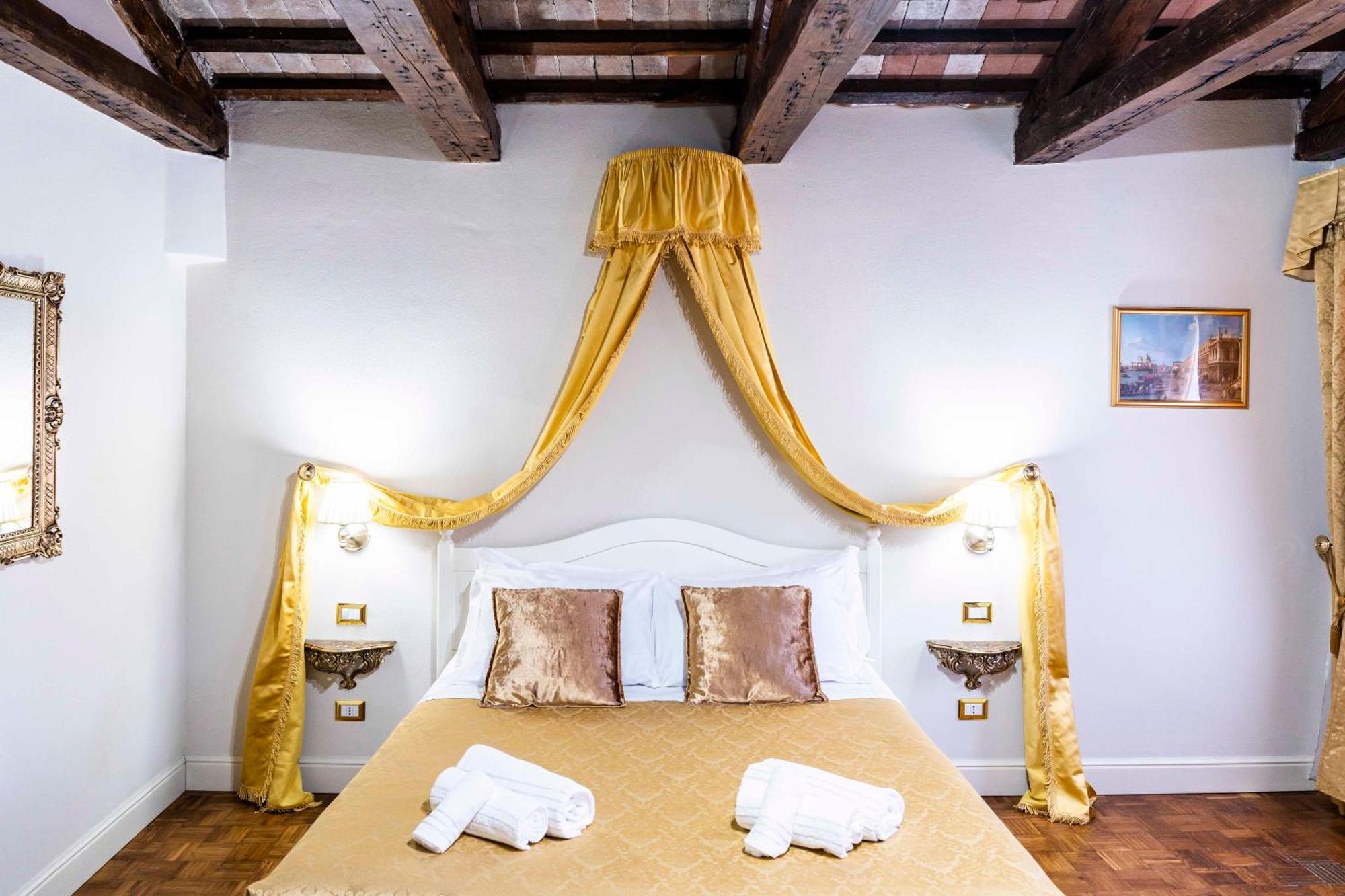Palazzo Titti Rialto Suites Venise Extérieur photo