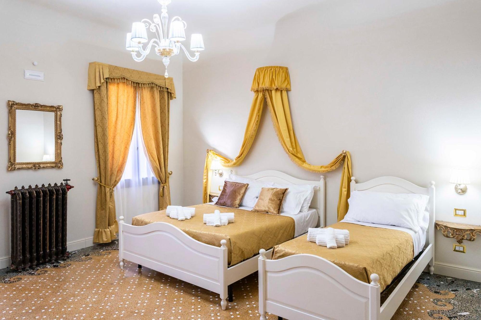 Palazzo Titti Rialto Suites Venise Extérieur photo