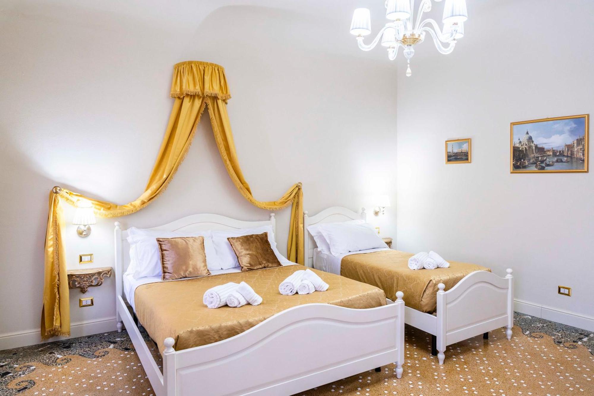Palazzo Titti Rialto Suites Venise Extérieur photo